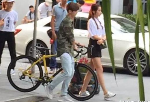 真相大白: 国民闺女恋情属炒作, 剧未播完早已分手, 嫌弃男方年纪