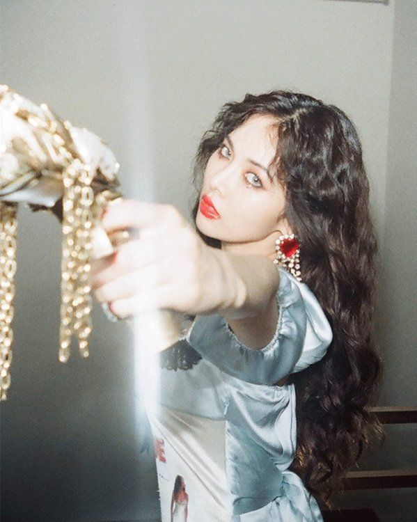 泫雅的浴缸照撩哭我!瘦还有胸真的太过分啦……只有我们瘦身先瘦