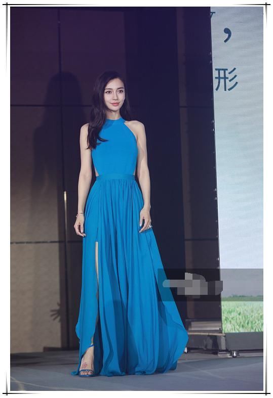 杨颖为捞金真是拼！后背几乎全裸出镜，网友：这才是最高级的露法