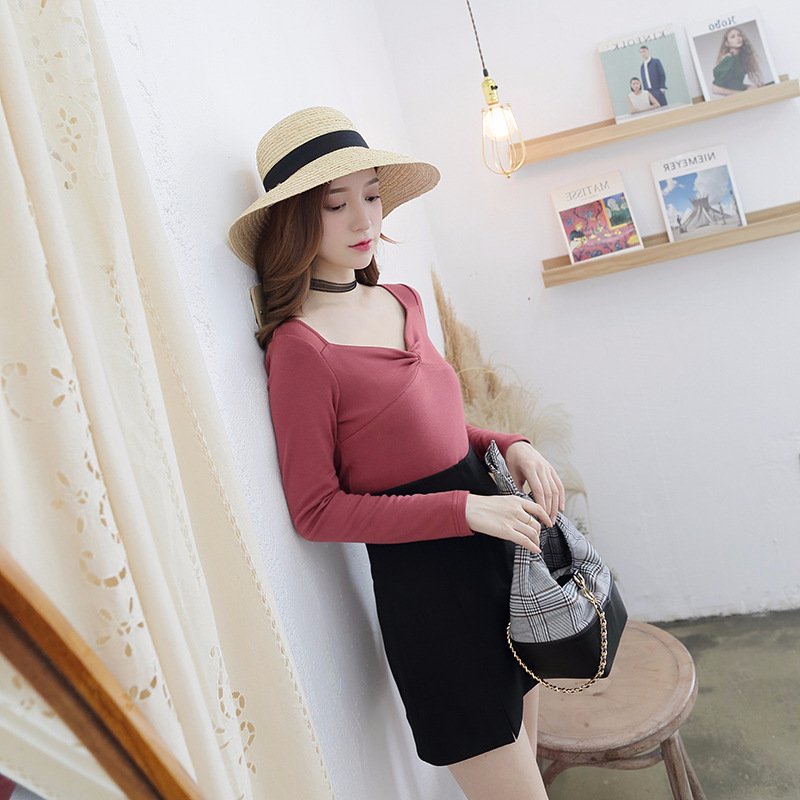 为什么男人都喜欢看女人穿紧身T恤?瞧下图，前凸后翘不失女人味