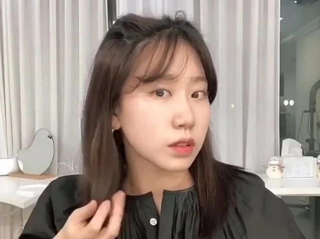  女生■韩国发型师分享女生4款中长发?造型技巧！手残也能轻松上手