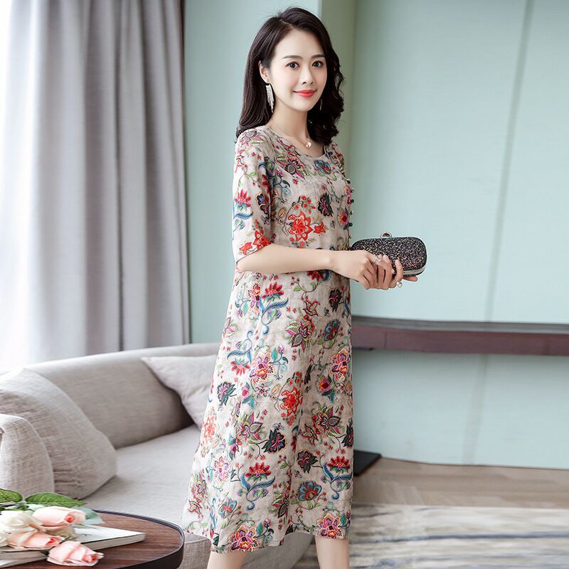 这才是真正的优质“丝绸”裙!不管你是60还是70后，都特显美