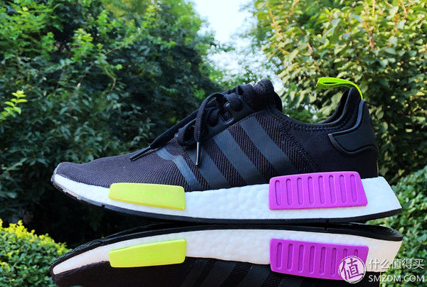 全掌Boost复古潮鞋:Adidas Originals NMD_R1评测