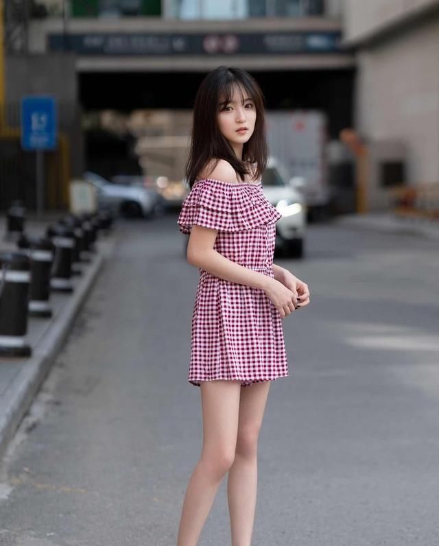  『小腿』不同的身型选择不同的裙子,快来看看哪款裙子更适合你吧