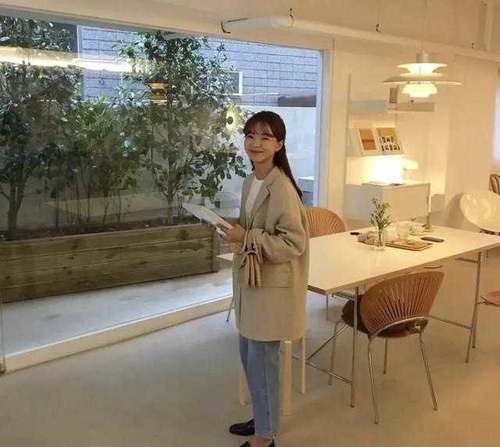  『穿搭方式』春季最美搭配“西装＋阔腿、西装＋裙”，这样穿让你美翻天