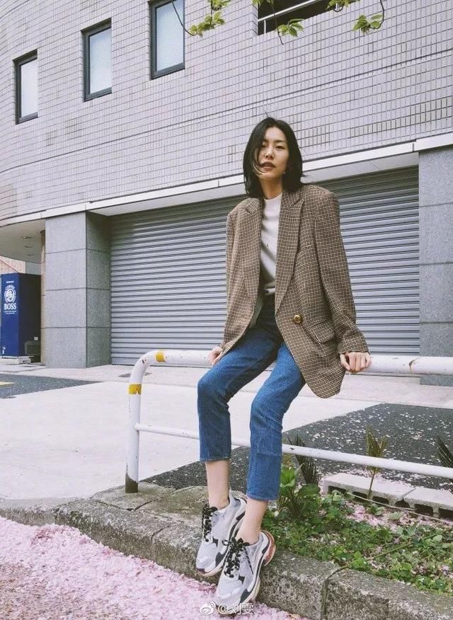 刘雯拍自然照前也要化妆2小时？太天真了！