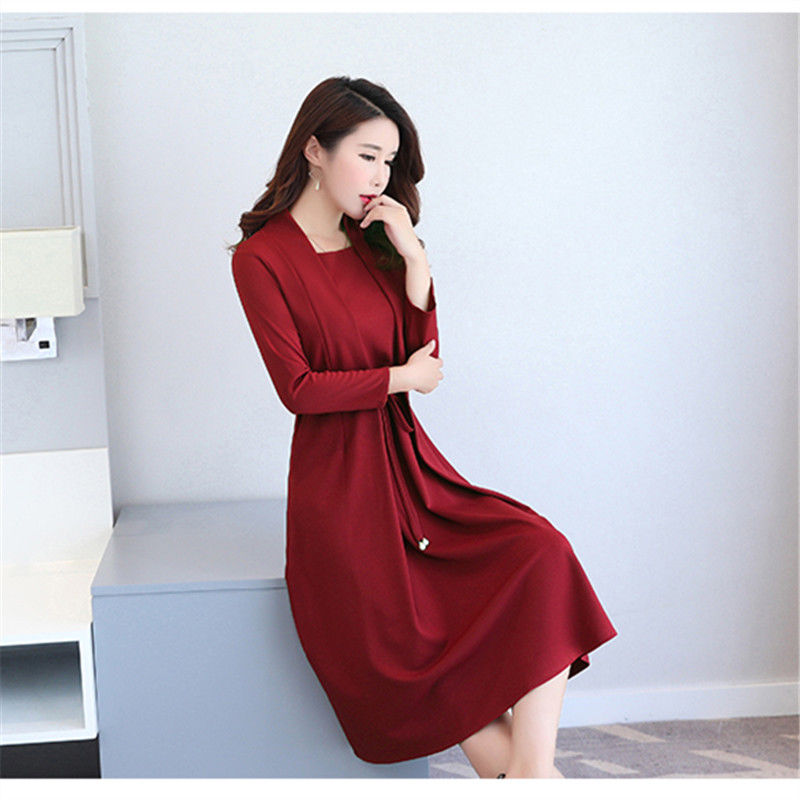 这连衣裙刚上市就火得‘’一塌糊涂‘,40岁女人穿美的倾国倾城