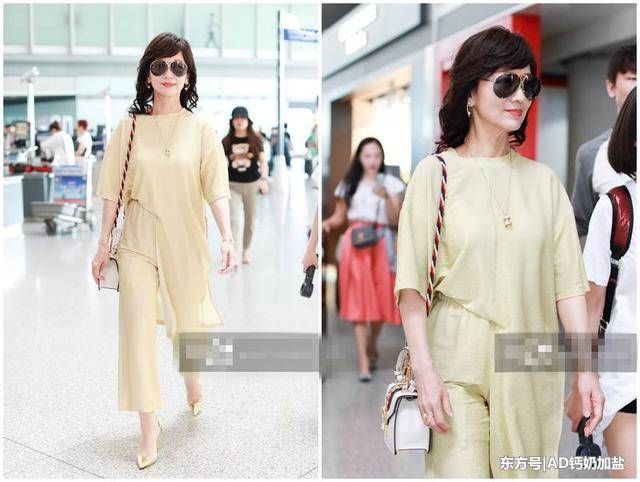 64岁赵雅芝鹅黄色look扮嫩，长衫阔腿裤优雅，网友:真减龄