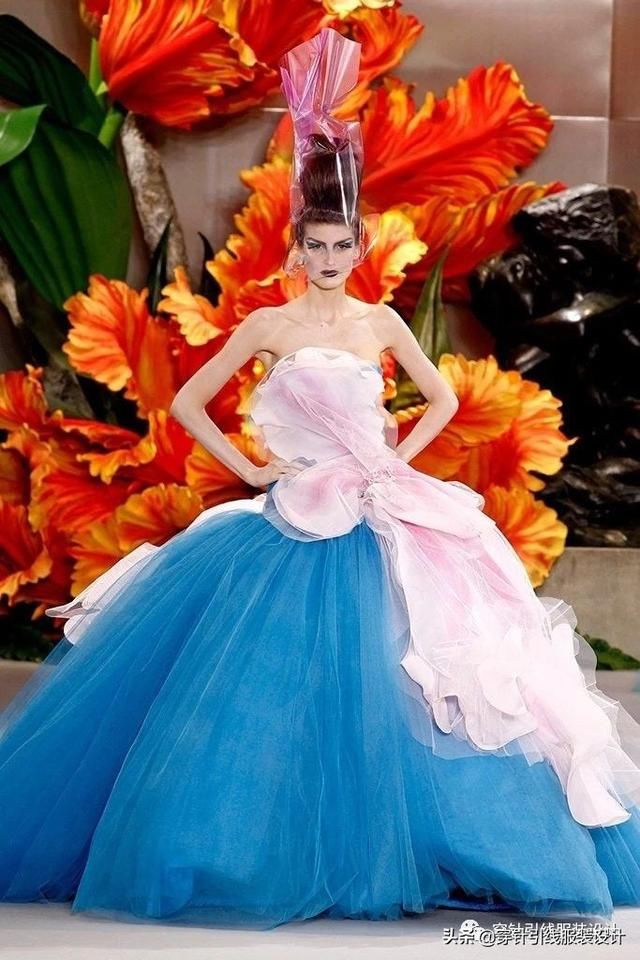  『秀场』服装设计的永恒主题——花朵，有哪些令你印象深刻的花朵秀场呢？