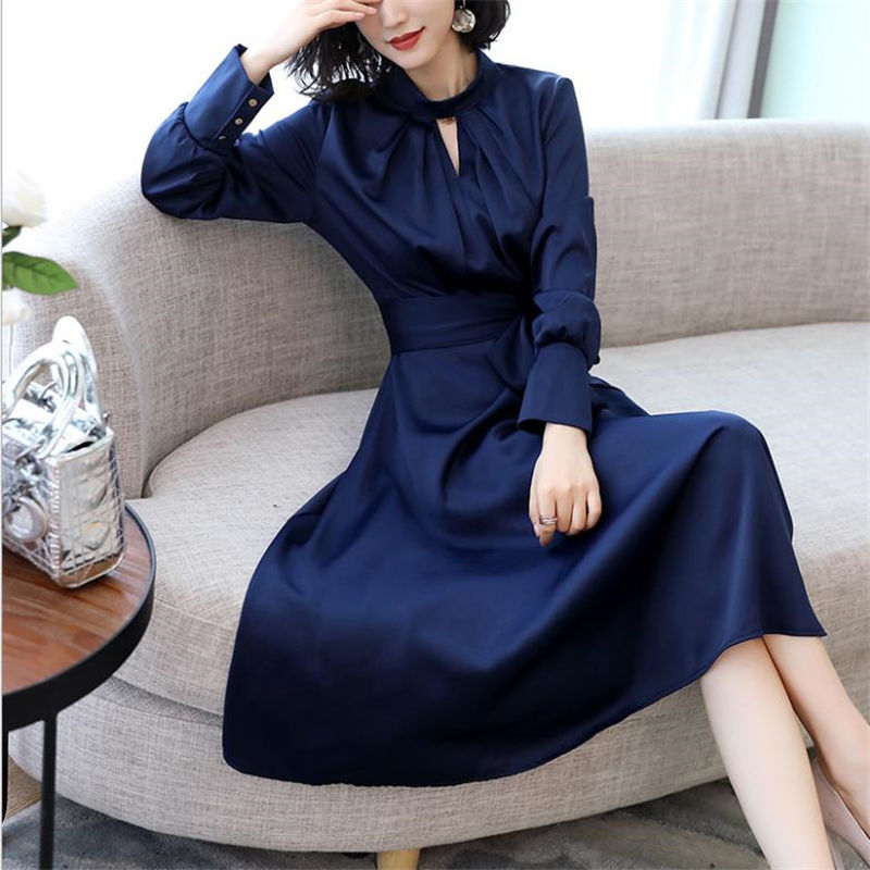 找到:这款“薄款”秋裙!竟比香云纱还迷人，比旗袍更美，好想买