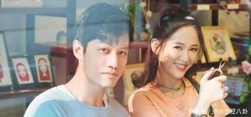  们秀恩爱：陈乔恩遇到真爱，照片中的她靠着男友肩膀，宛如一个少女！