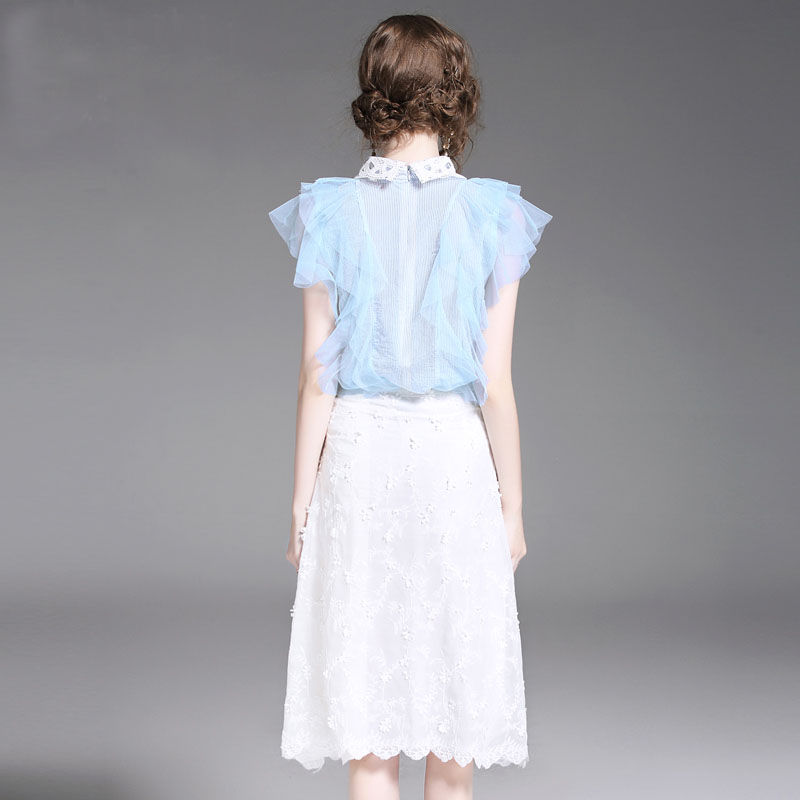 显气质的一款连衣裙，赚足回头率，充满了时尚优雅的美感