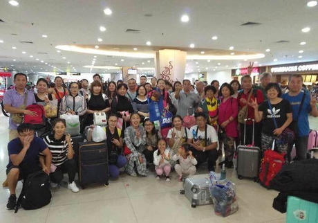 中国曾一天18次发出警告，游客全当没听见，明星还带头去