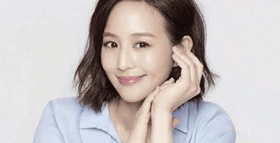 女性的高级气质，当当张钧宁跟周迅撞衫，终于见识到了