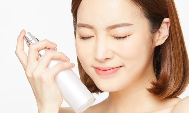  『脸部』脸上分泌油脂多怎么办 脸部去油脂的方法
