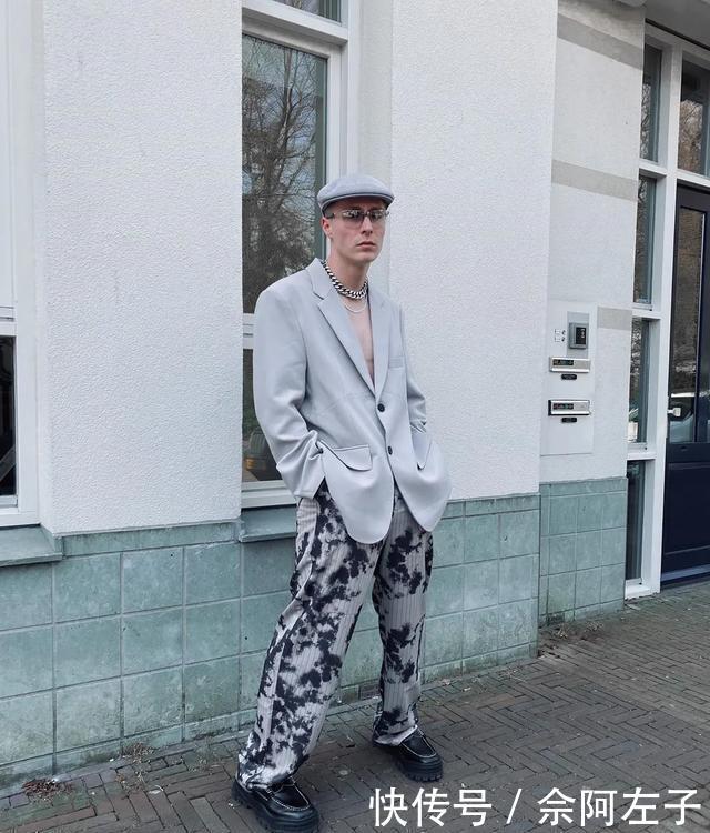  时尚圈：为何那么多明星今年都在穿「矮子乐」？