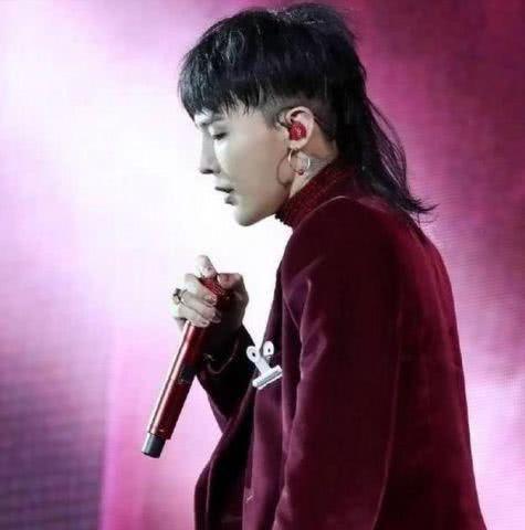 鲻鱼头发型得靠颜值撑！范丞丞像精灵，杨洋超日系，鹿晗不敢认！