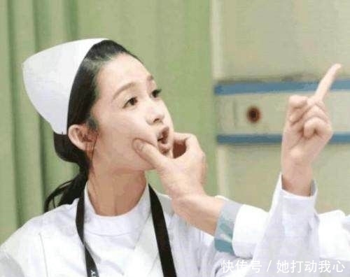 #忍不住#明星被“捏脸杀”:杨幂刘诗诗脸变形,赵丽颖的圆脸总让人忍不住