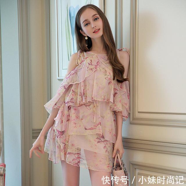 #气质#修身精致连衣裙,让你美得高调又理直气壮