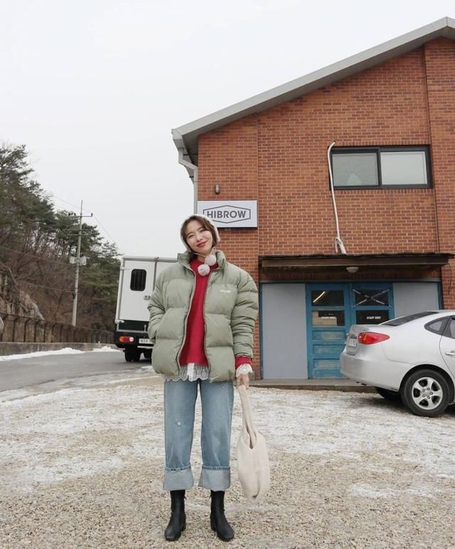 控制不住我的洪荒之力了,这个小姐姐的穿搭太