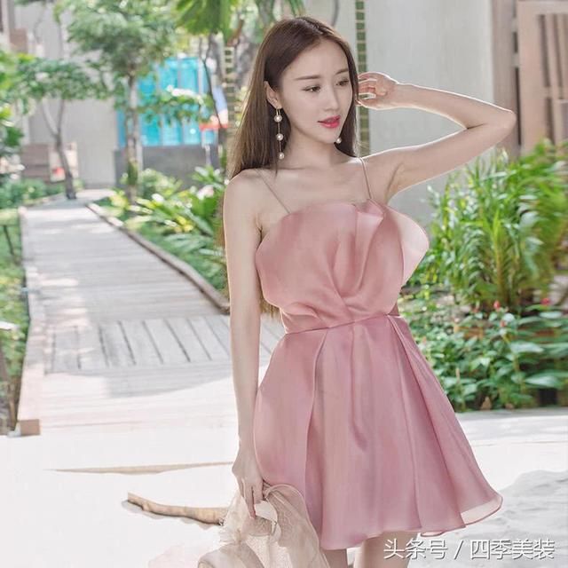 今年流行的小个子连衣裙，人人都显高