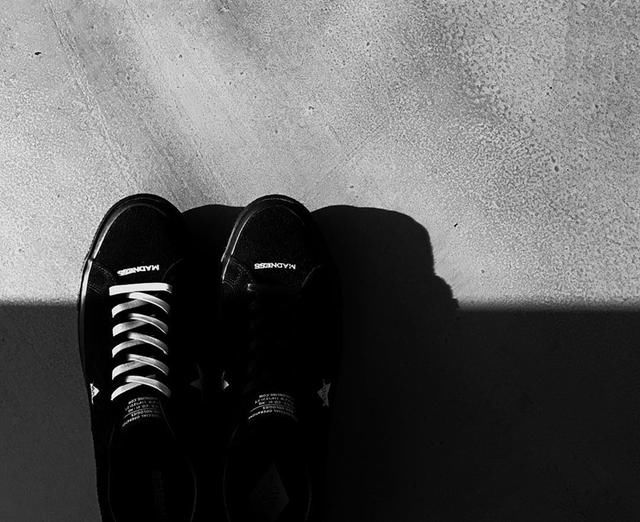 余文乐晒出全新 MADNESS x Converse!前两双都不便宜!