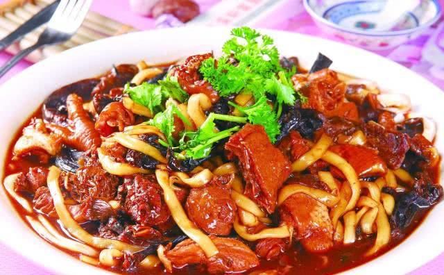  [不难]为何东北三省的人都自称东北人，而不单说“省份”？实际不难猜！