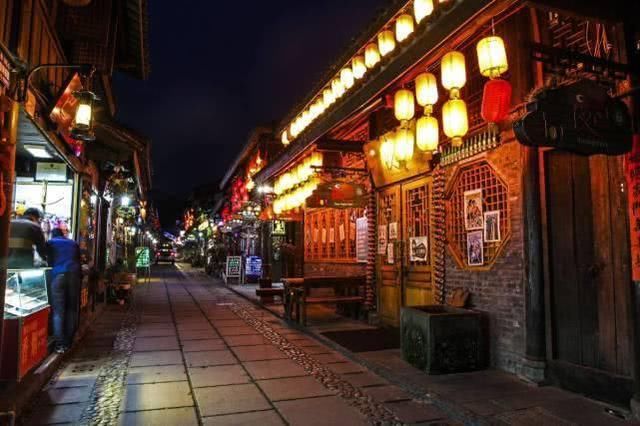 成都最清闲的古街,被称为茶马道上第一街,风光堪比云南丽江