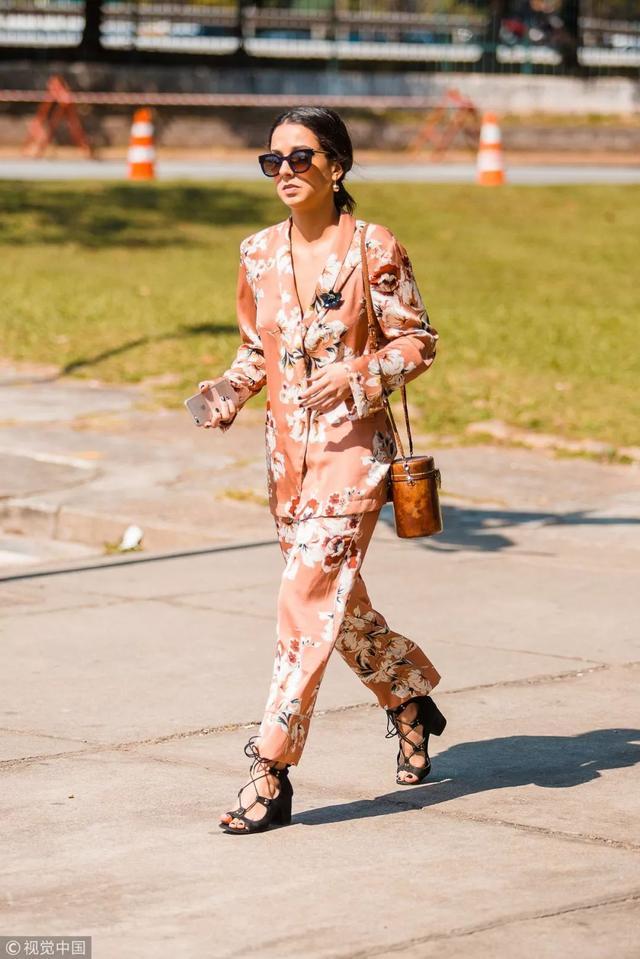 时尚圈宠爱的睡衣风,和睡衣真不同