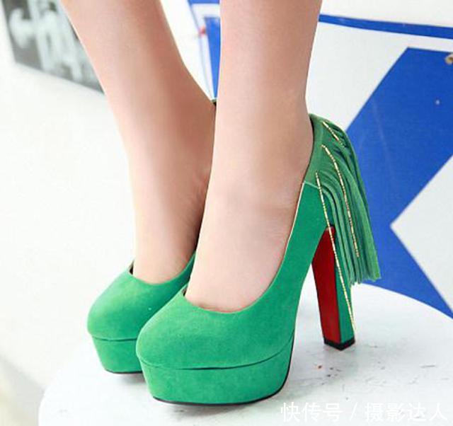 抹茶口味的高跟鞋，美女是否愿意一试？