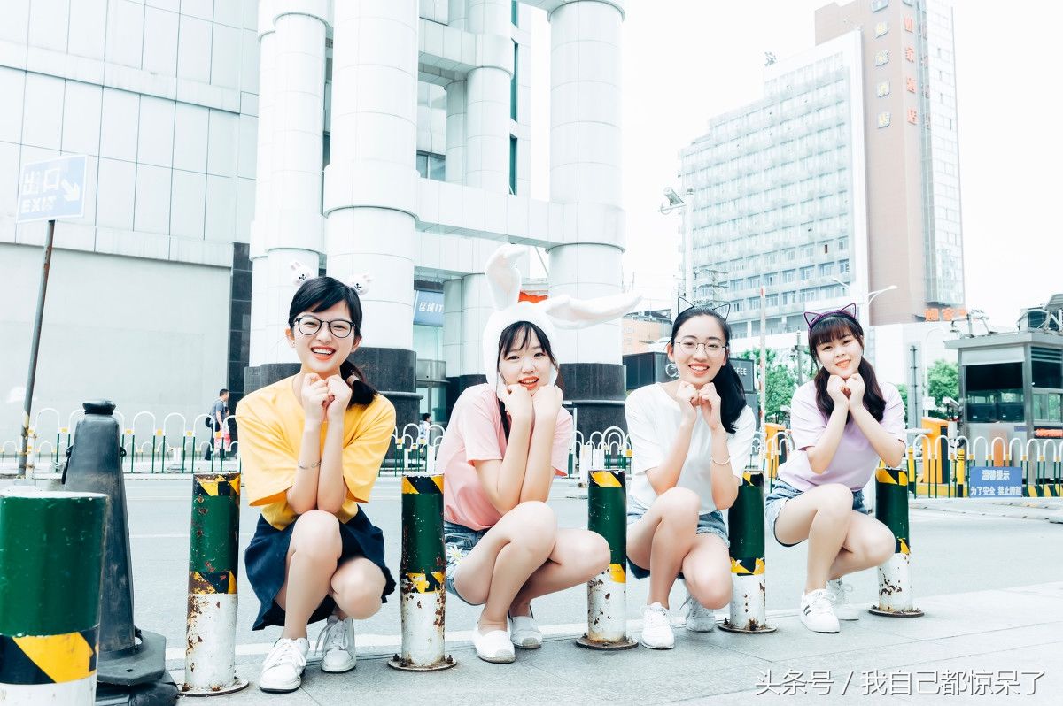 多少的笔墨败坏了心中的诗歌，多少的旅行破灭了理想的远方