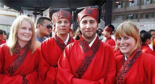 外国人入中国籍后，民族一栏如何填写？看完明白了