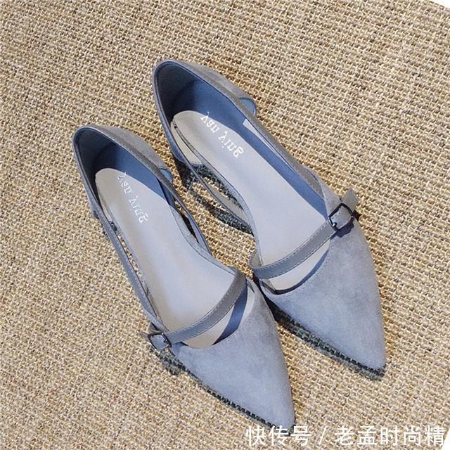  #纤细的脚#征服男神，你只差这一双气质单鞋，妖娆性感，诱人魅惑