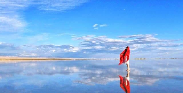  「察尔汗盐湖」我国最“值钱”的湖泊！价值12万亿，全年有人看