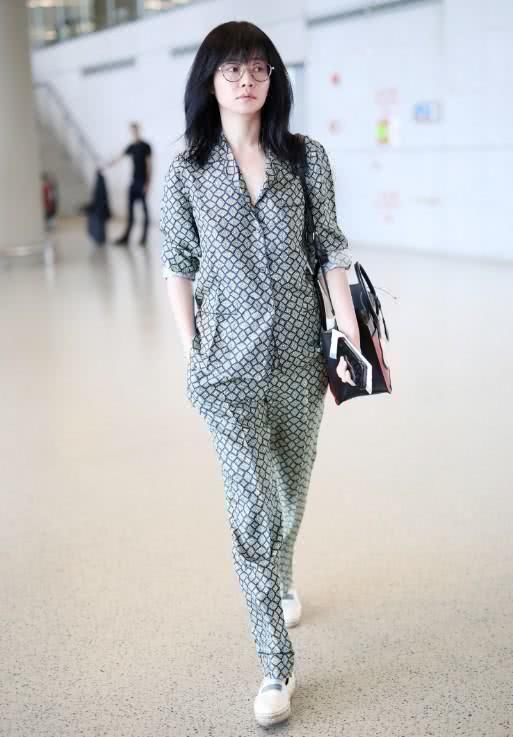 高贵妃谭卓不愧是实力派,原来她就是《我不是药神》的女一号?