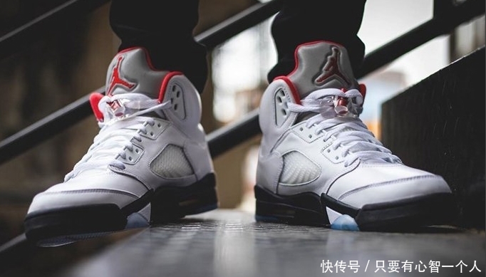  「球鞋」你的启蒙球鞋：流川枫Air Jordan 5大货发售还是香！