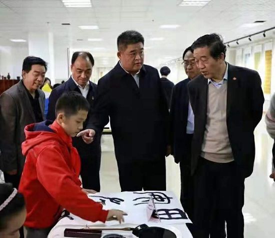  主席@全国政协常委、中国书协主席苏士澍到洛阳新安调研