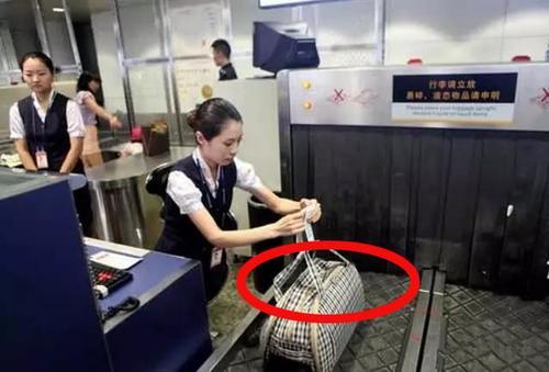 做安检小姨提醒：不管到哪游，这几样随身带不能少，尤其是中老年