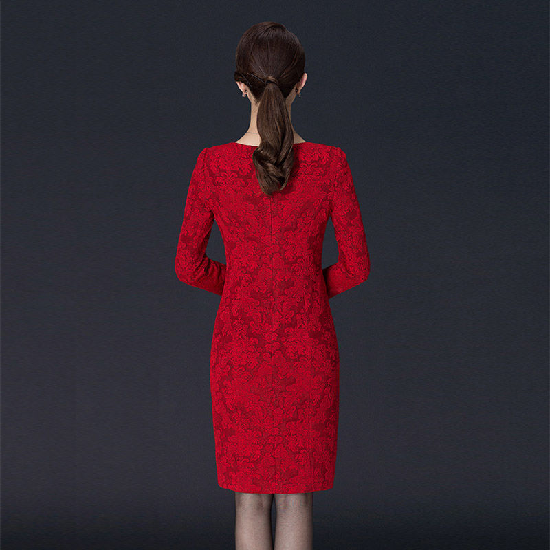 国庆结婚!给妈妈选款高端礼服，让她在婚宴上绽放高贵优雅风采