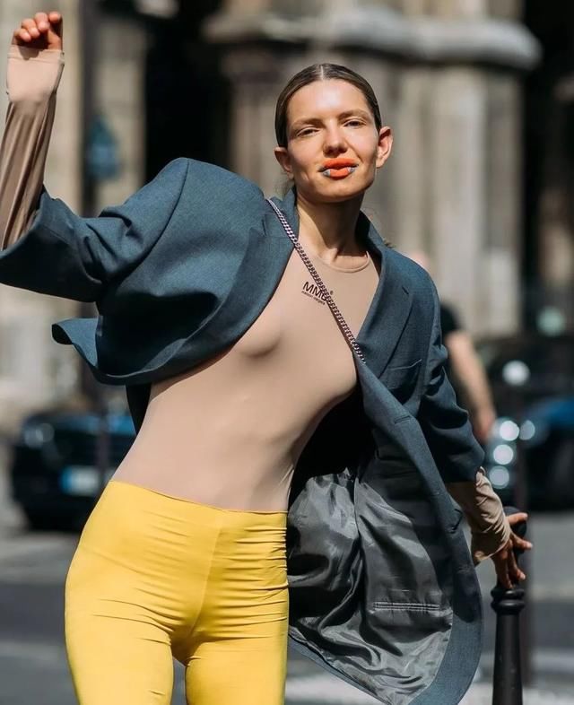 买来只穿过两次的运动服，还能这么搭？