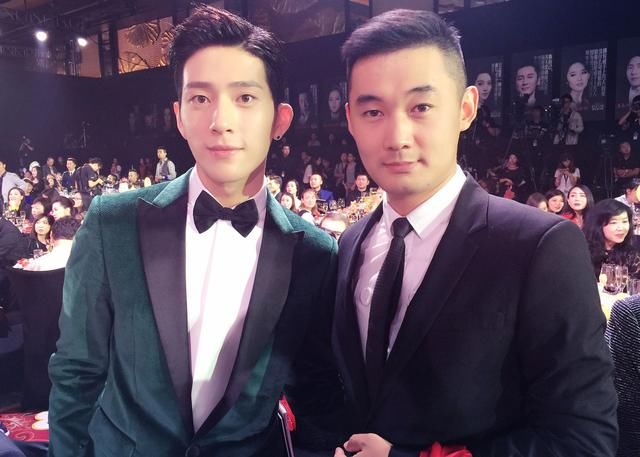 黑料缠身没在怕的！大明星澄清“罪证”全靠身后这个男人