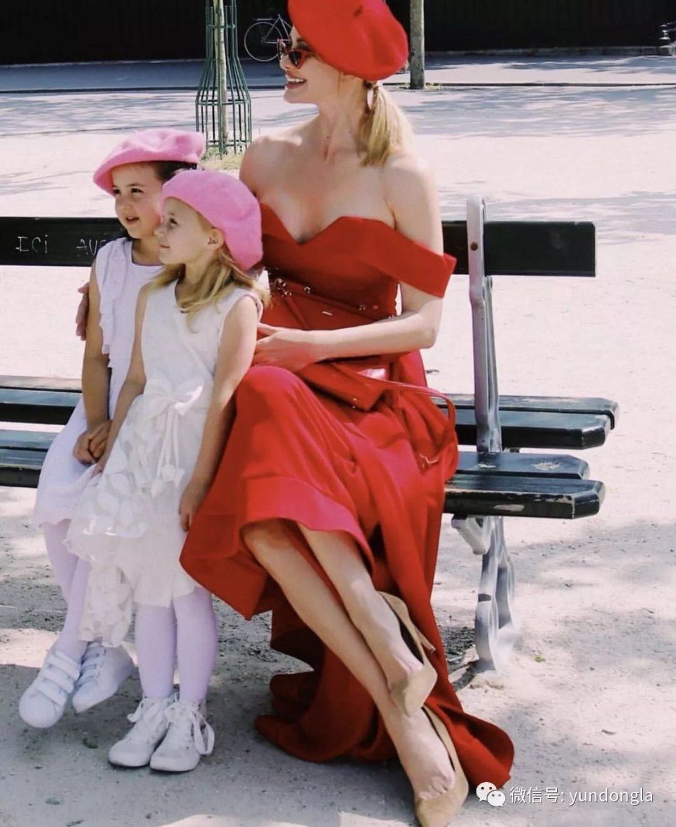 50岁奶奶，20岁身材:长期坚持健身的人，年轻到可怕!