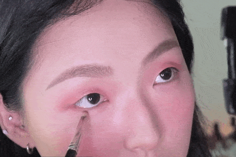  不配■“单眼皮小眼睛”看回来！教你如何画眼妆画法，看了以后请不必再聊：我不配！