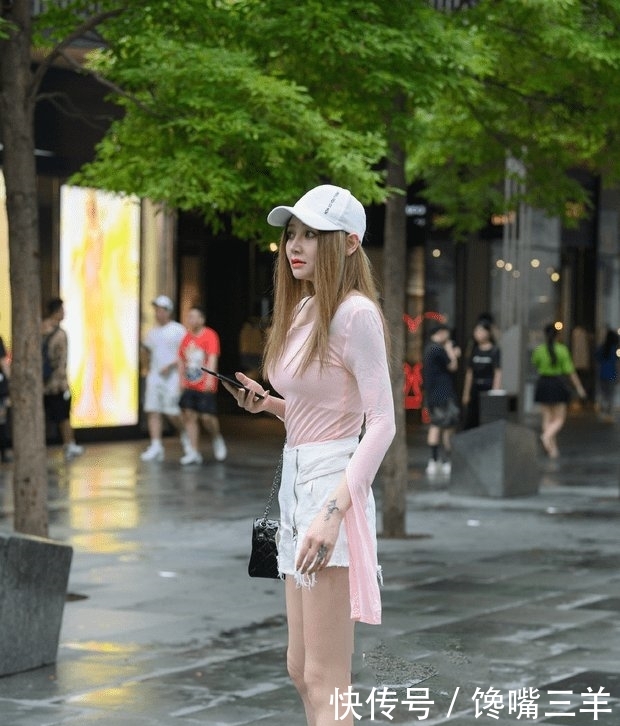 「小姐姐」美好女神节如期而至,小姐姐的美搭一如既往的美翻