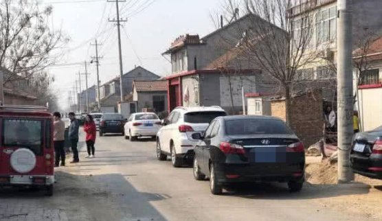  【汽车】农村出现一个“怪象”，大家都放着汽车不开，骑着电驴
