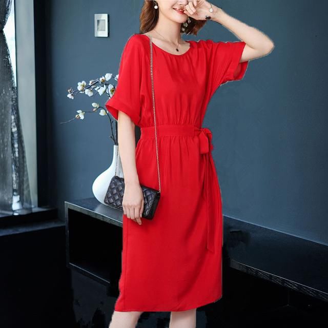 美到令人怦然心动的连衣裙，洋气超嫩美，女人看了都着迷