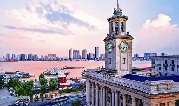  [城市]叫了十几年“大武汉”，武汉有多大？情侣同城不同区，仿佛异地恋
