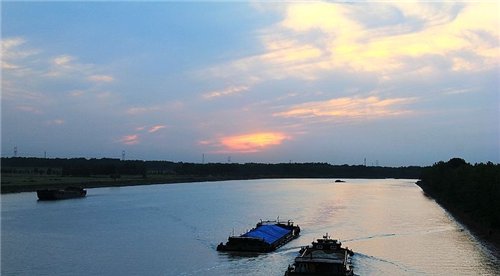  耗时：中国耗时最长的工程：2500年前就已经开始动工，至今还在