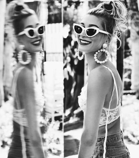 露背吊带穿什么内衣？她一个月内赢了席琳娜闪婚贾斯丁这样选BRA