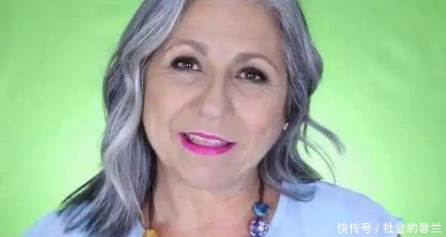 六旬老太被老伴儿嫌弃长得丑, 化妆之后老伴反而觉得配不上她!